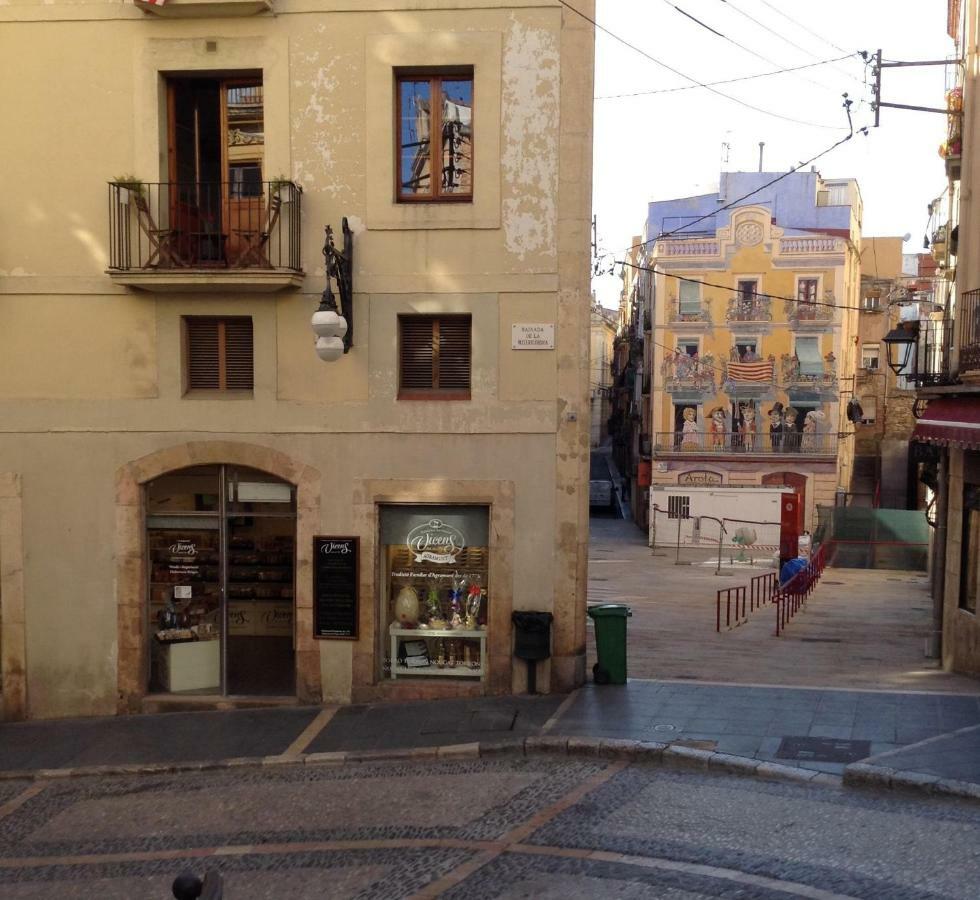 Apartamento En Plaza Sedassos Centro Historico Tarragona Exterior photo